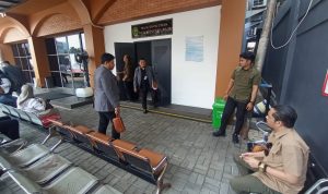 Elangtigajisricenews.com - Hambalang, Sidang praperadilan di Pengadilan Negeri Jakarta Selatan kembali digelar dengan agenda penyampaian replik dan duplik. Dalam persidangan tersebut,